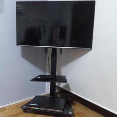 Hisence 43インチテレビ 【テレビ台付】