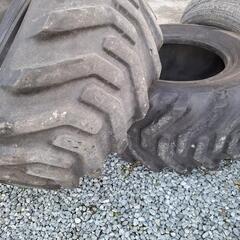 15.5  60  18  ノーマルタイヤ　2本　ミニタイヤショベル　岩見沢より
