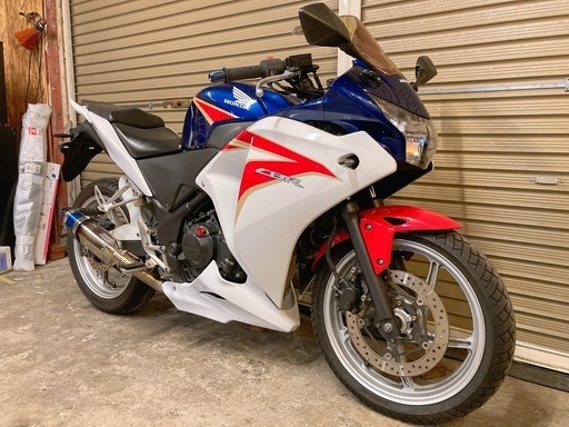 ホンダ　CBR250R 配送可能　支払いは現金or振り込みも可能