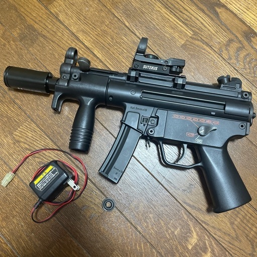 【20%オフです、8/29のみ】\n電動ガン　 東京マルイ　MP5K スタンダード電動ガン　オプション付き