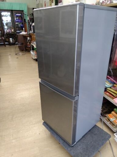2022年　展示品　霜取りファン搭載　高性能　冷蔵庫