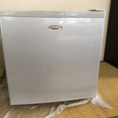 【美品】38L 小型冷凍庫　(Haier製)