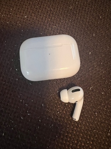 AirPods Pro 第2世代 ケース＋右耳のみ