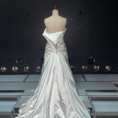 パーティードレス、ウェディングドレス