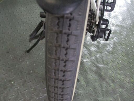 D737　★11800円★　折りたたみ中古自転車【20インチ 　白　nice play】 D737 ☆11800円☆ 折りたたみ中古自転車【20インチ 白 nice play