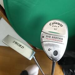 キャディーバッグとアイアンセット