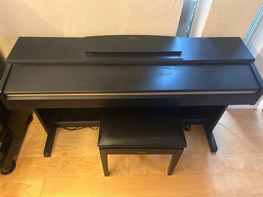 YAMAHA電子ピアノ\n