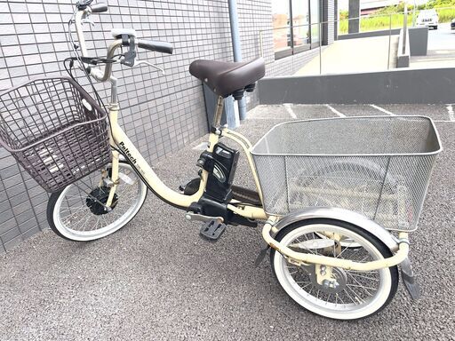 中古（購入して半年）　電動アシスト　三輪自転車　Peltech　20インチ　前後カゴ付き