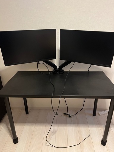 ニトリのデスクとAcer24 FHDモニター