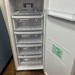 I472 🌈 ジモティー限定価格！ MITSUBISHI 冷凍庫 (121L) ⭐ 動作確認済 ⭐ クリーニング済