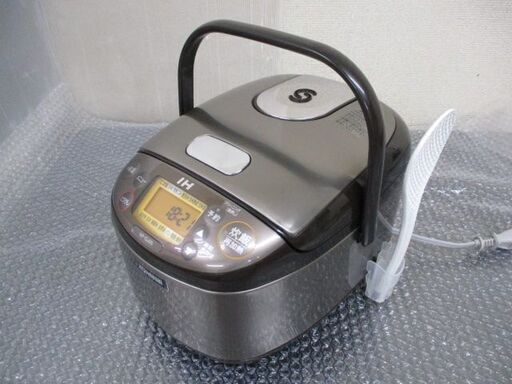 ∀42 炊飯器 ZOJIRUSHI 象印 極め炊き IH炊飯ジャー 3合 NP-GJ05 2020年 検：キッチン家電 黒まる厚釜 豪熱沸とうIH うるつや保温 熟成炊き