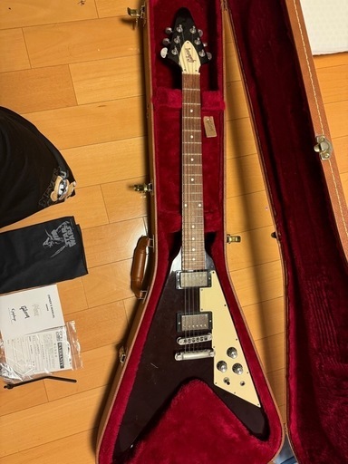 GIBSON FLYING V ハードケースPENICILLINサイン付き\n