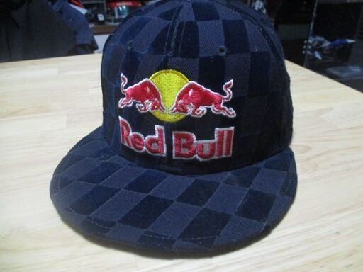 支給 RedBull 非売品　アスリートオンリー レッドブル 帽子 キャップ 　ライコネン/ハートレー