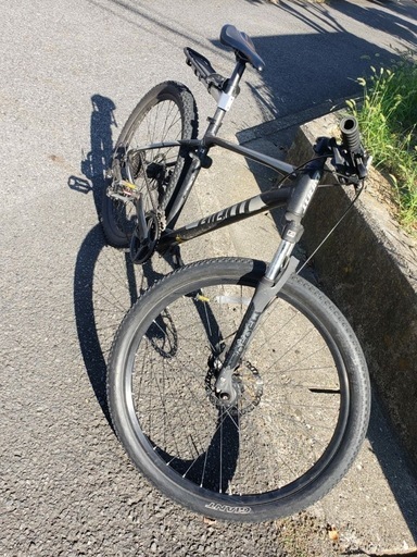Giant ATX 3 size medium, color grey and black, 21 speed, 27.5 inch