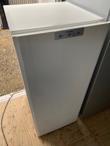 良品‼️ファン方式‼️三菱冷凍庫121L2008年