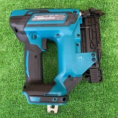 542 充電式ピンタッカ makita マキタ PT352DZK 本体のみ・ケース 14.4V 