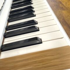 リフレッシュ済み中古ピアノ　カワイNo20 白オリジナル仕上/木目装飾　新品コルグ消音キット付