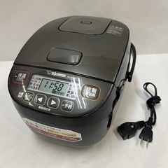 【売約済】ZOJIRUSHI マイコン炊飯ジャー 3合 NL-B...