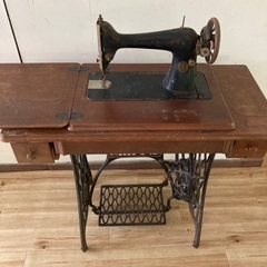 足踏みミシン(シンガー)