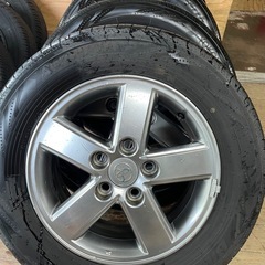 タイヤ　トヨタ純正アルミホイール　4本セット