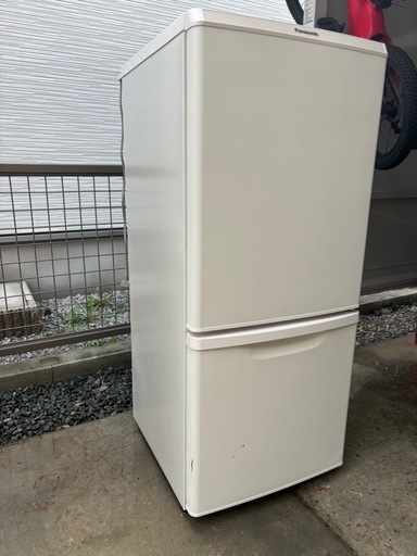 2022年製Panasonic 138L冷蔵庫