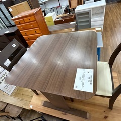軽トラック90分無料貸し出し】ニトリのダイニング3点セット入荷しま 