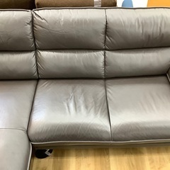 トレジャーファクトリー大宮店] 3人掛けソファーをご紹介します！