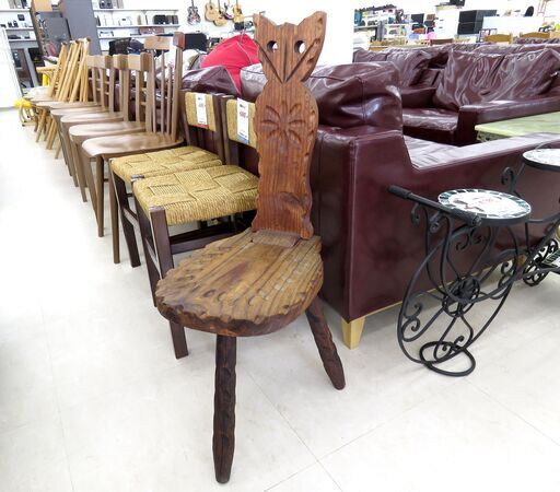 北海道 千歳市/恵庭市 近郊配送 猫モチーフ シェファードチェア 木製 椅子 イス 店頭でのお受渡し大歓迎