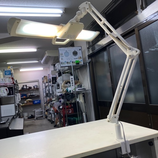 K2408-767 KOIZUMI LEDスタンドライト 固定具付き SB-358L ② 2015年製 動作確認済み キズ汚れ有り