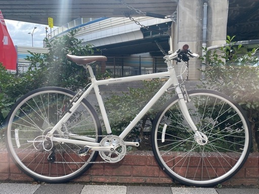 中古車美品✨クロスバイク　165㎝～180㎝　外装7段変速　LED　700C　Vブレーキ　ホワイト　中古自転車　整備済　　点検調整永久無料☆　西宮市