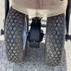 数回使用　　手押し式マルチ散布機