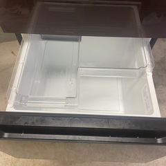 【関東配達可能】ハイセンス 冷蔵庫 幅55cm 282L ダークブラウン HR-G2801BR 3ドア 右開き 真ん中野菜室 自動霜取り ガラスドア