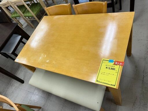 J5200　ダイニングテーブルセット　椅子2脚、ベンチ付　ナチュラル　クリーニング済　【リユースのサカイ柏店】