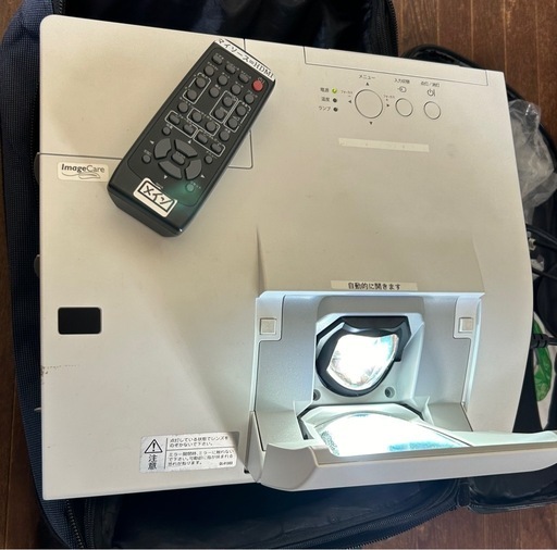 HITACHI 単焦点プロジェクター