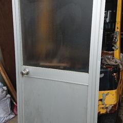 アルミサッシ 勝手口用ドア