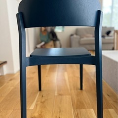 【廃番】伸長式ダイニングテーブルと椅子（4脚）のセット 