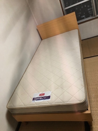 6000円，Franceベッドシングル
