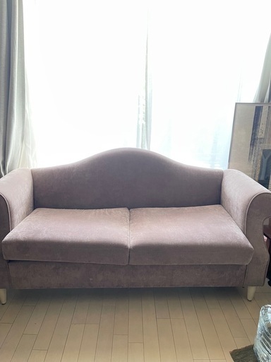グレージュのソファ