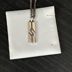 グッチ ネックレス GUCCI メンズ ノット プレート ロングペンダント シルバー
