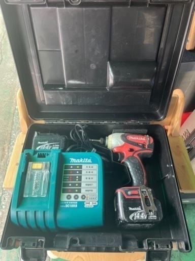 マキタ　インパクトドライバー　14.4v