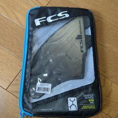 【サーフボード】firewire gofish、【フィン】fcs2 MACHADO KEEL