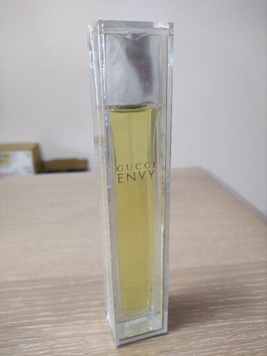 【新品未開封】グッチ(GUCCI) エンヴィ EDT SP 50ml GUCCI ENVY[ パッケージに難あり 香水
