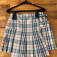 ご自宅まで0円配送?美品✨バーバリースカート高級クリーニング済