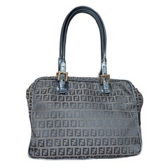 決まりました！<大容量>FENDI★ハンドバッグ！割と綺麗め♩ 大容量>FENDI☆ハンドバッグ！割と綺麗め♩