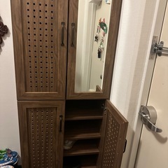 下駄箱(8/31.9/1.9/2に取りに来れる方)