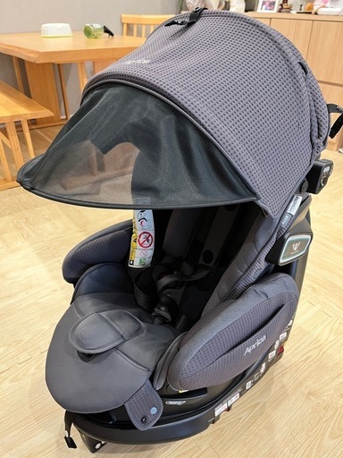 超美品⭐︎アップリカ　チャイルドシート