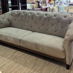 チェスターフィールド風 ゆったりソファ！ 2.5人掛け ベージュ 幅広