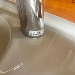 ｟１０｠壁掛け洗面器　　