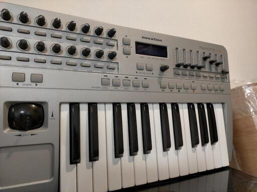 MIDIコントローラー　ノベーション