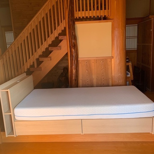 シングルベッド\u0026マットセット　コンセント1口　宮　収納付き